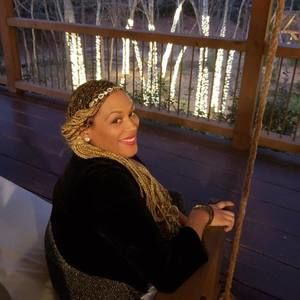 Meet your Posher, Kelanna